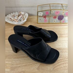 Vintage Y2K Tommy Hilfiger Black Leathrt Square Toe Block Heel